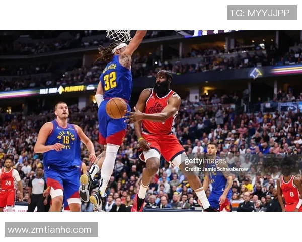 27日勇士与快船精彩对决直播全程回顾与赛后分析