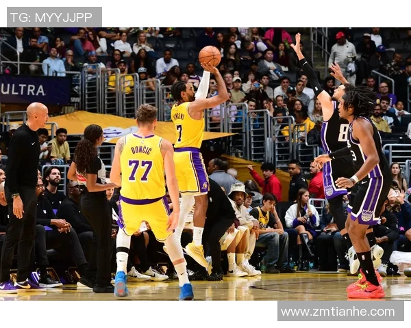 湖人对阵鹈鹕精彩对决全场回顾超清画面尽享篮球魅力 湖人对阵鹈鹕精彩对决全场回顾超清画面尽享篮球魅力